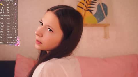 Snapshot of wendiesetters chatting on October 28, 8:22 pm Nora online show from October 28, 8:22 pm