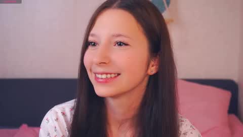 Snapshot of wendiesetters chatting on October 31, 7:04 pm Nora online show from October 31, 7:04 pm