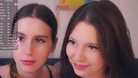 Snapshot of wendiesetters chatting on November 6, 7:15 pm Nora online show from November 6, 7:15 pm