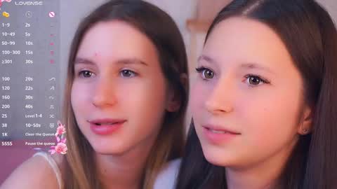 Snapshot of wendiesetters chatting on November 25, 8:31 pm Nora online show from November 25, 8:31 pm