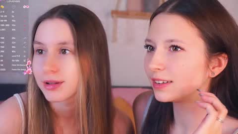 Snapshot of wendiesetters chatting on November 30, 8:24 pm Nora online show from November 30, 8:24 pm