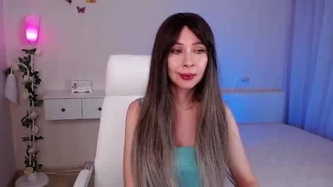 Snapshot of wendifoster chatting on February 27, 7:26 pm Wendi Foster online show from February 27, 7:26 pm