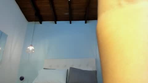 Wendolyn online show from April 14, 3:07 pm