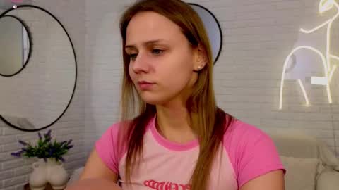 Snapshot of wendy__doll chatting on February 21, 9:05 pm Im Wendy online show from February 21, 9:05 pm