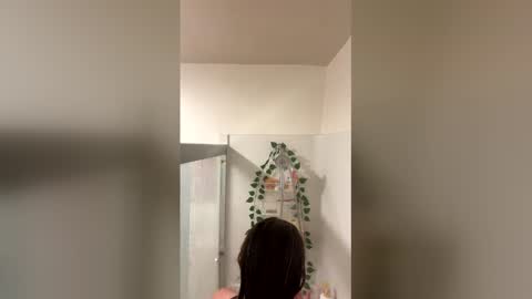 Snapshot of wendyberrygirl chatting on December 22, 10:40 pm Wendy online show from December 22, 10:40 pm