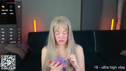 Snapshot of wendylovelylovew chatting on September 29, 2:11 pm Wendy online show from September 29, 2:11 pm