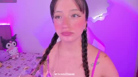 Wenstacie INDEPENDENT MODEL online show from May 7, 1:44 am