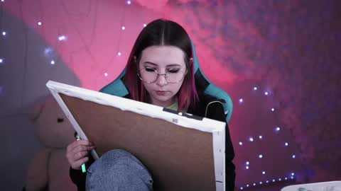 Snapshot of wesleegray chatting on December 18, 9:04 am little girl who is always rightLisa online show from December 18, 9:04 am