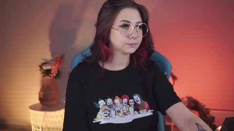 Snapshot of wesleegray chatting on January 11, 2:20 am little girl who is always rightLisa online show from January 11, 2:20 am