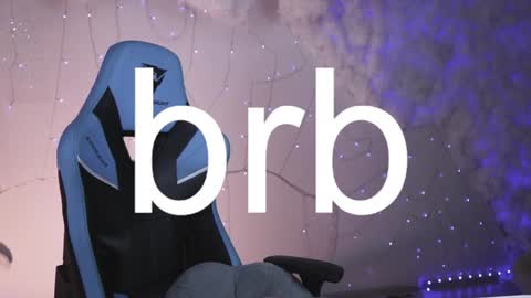 Snapshot of wesleegray chatting on January 25, 5:40 am little girl who is always rightLisa online show from January 25, 5:40 am