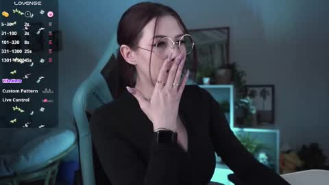 Snapshot of wesleegray chatting on February 25, 4:57 am little girl who is always rightLisa online show from February 25, 4:57 am