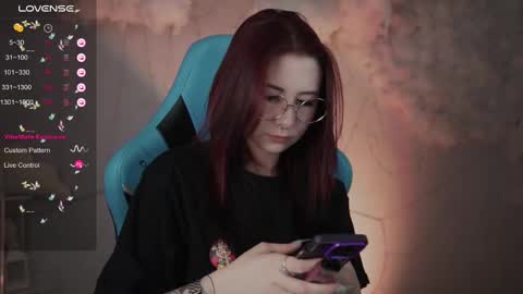 Snapshot of wesleegray chatting on March 11, 2:10 am little girl who is always rightLisa online show from March 11, 2:10 am