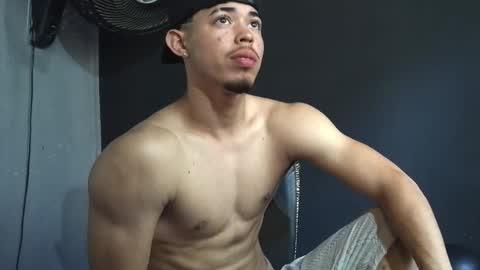 wesley_77 online show from March 8, 4:55 pm