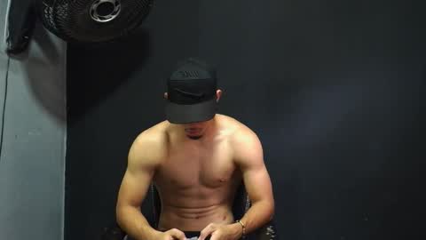 wesley_77 online show from March 20, 8:14 pm