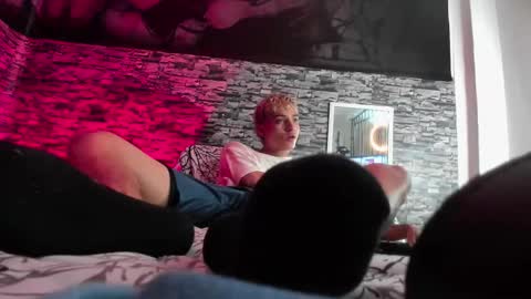 Wesley Boy online show from September 17, 11:50 pm