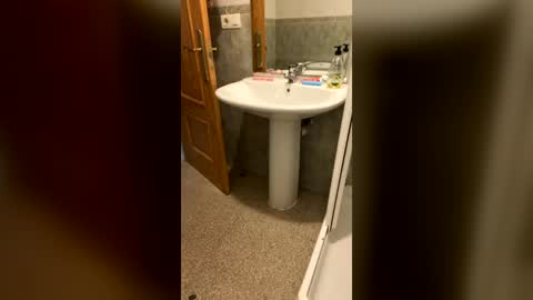 wet___pussy online show from July 3, 9:37 am