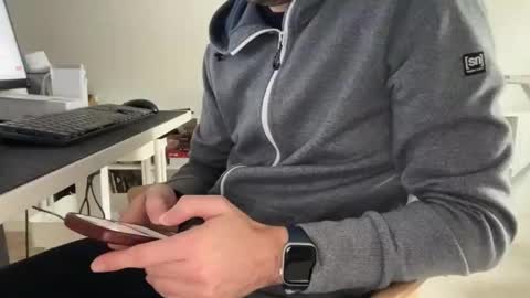 wet_adidasboy online show from November 20, 9:31 am