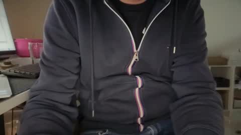 wet_adidasboy online show from November 28, 7:44 am