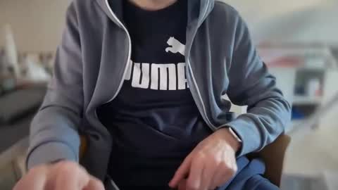 wet_adidasboy online show from April 8, 8:03 am