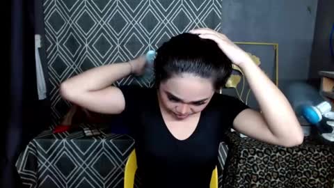 yana online show from March 24, 8:41 am