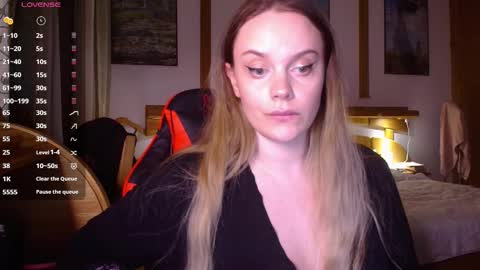 Lana online show from March 6, 8:38 pm