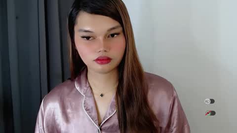 Snapshot of wet_velvet_xo chatting on February 1, 10:36 am wet_velvet_xo online show from February 1, 10:36 am