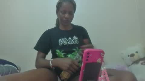 wetberry20 online show from December 4, 11:24 pm