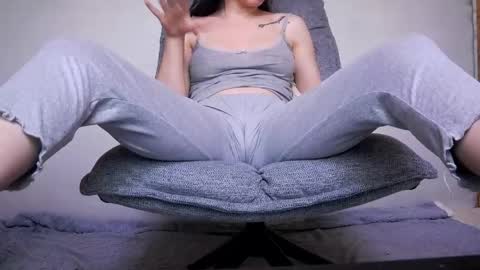 Snapshot of wetdream221 chatting on May 15, 9:44 pm Beatrice Moan from LovenseWet from Tip MenuOpen for Private online show from May 15, 9:44 pm
