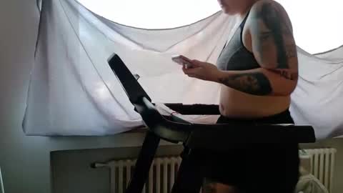 Snapshot of wetgerman2 chatting on January 19, 11:36 am Wetgerman online show from January 19, 11:36 am