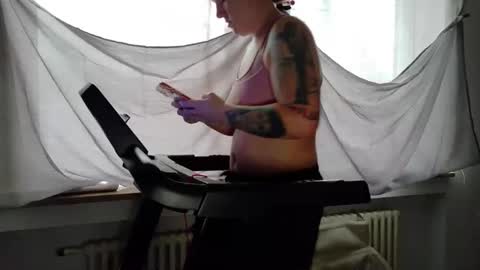 Snapshot of wetgerman2 chatting on February 6, 8:40 am Wetgerman online show from February 6, 8:40 am