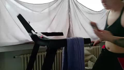 Snapshot of wetgerman2 chatting on February 13, 8:43 am Wetgerman online show from February 13, 8:43 am