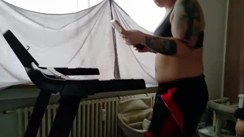 Snapshot of wetgerman2 chatting on February 23, 11:40 am Wetgerman online show from February 23, 11:40 am