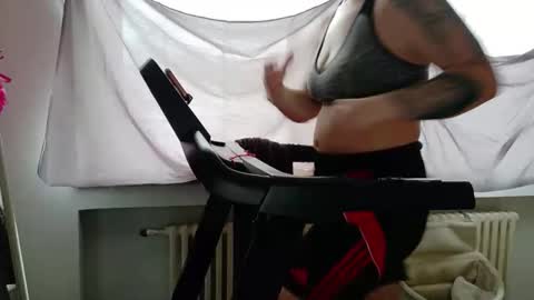 Snapshot of wetgerman2 chatting on February 25, 12:04 pm Wetgerman online show from February 25, 12:04 pm