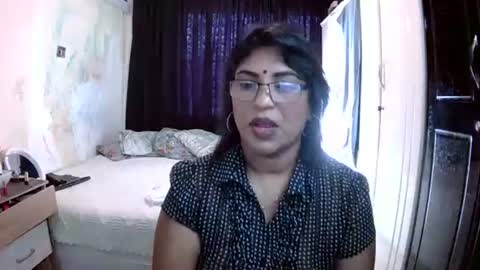 Snapshot of wetindian1971 chatting on January 17, 8:41 am kavita online show from January 17, 8:41 am