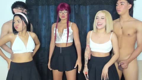 Snapshot of wetting_lust chatting on January 16, 1:25 pm --New girls--TamyDark hair girl--Aitana--Mathiasglasses boy--Peter online show from January 16, 1:25 pm