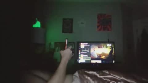 Snapshot of wetwillow444 chatting on November 19, 12:27 pm Willow online show from November 19, 12:27 pm