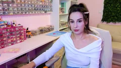 Victoria Maria online show from September 30, 9:20 pm