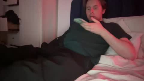 whatyouwantyouknowigotit online show from November 5, 10:32 pm