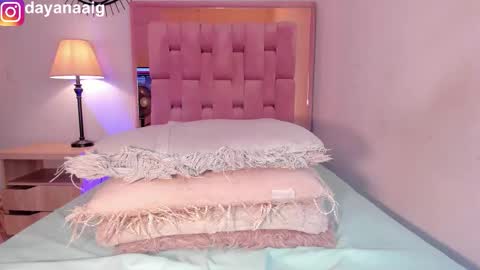 Sara  online show from October 21, 1:23 pm