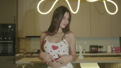 Naomi online show from October 28, 2:15 am