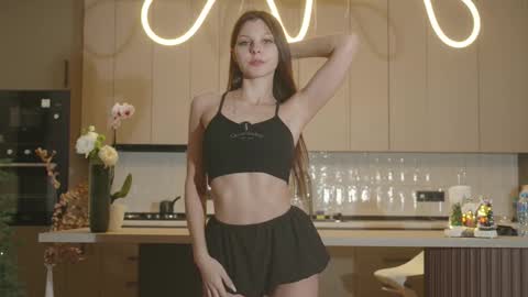 Naomi online show from November 28, 2:25 am