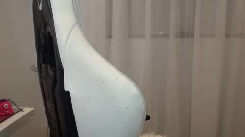 C A R O L  online show from January 17, 12:20 am