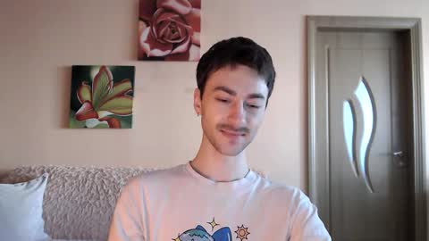 Tom online show from December 19, 11:28 am