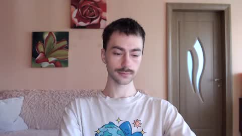Tom online show from June 20, 1:36 pm