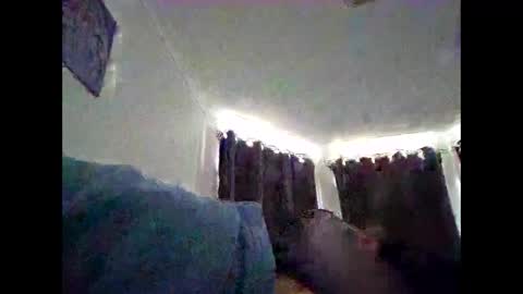 whiteboi9284 online show from April 12, 7:46 am