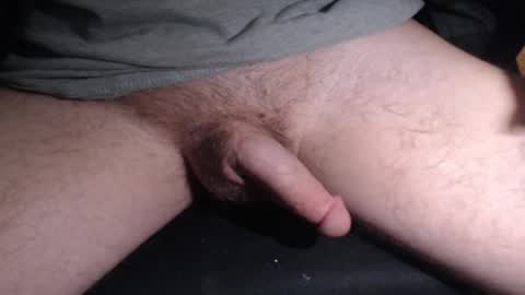 Snapshot of whiteboyfriendcock chatting on November 3, 8:10 pm sosleepy online show from November 3, 8:10 pm
