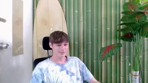 Snapshot of whiteboyinasia chatting on September 22, 4:36 am Christian online show from September 22, 4:36 am
