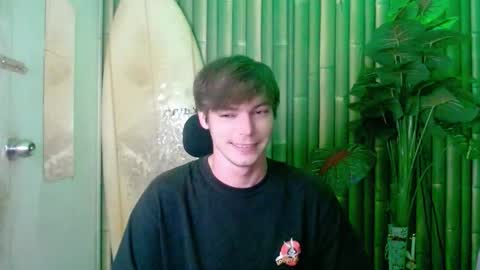 Snapshot of whiteboyinasia chatting on October 23, 1:21 pm Christian online show from October 23, 1:21 pm