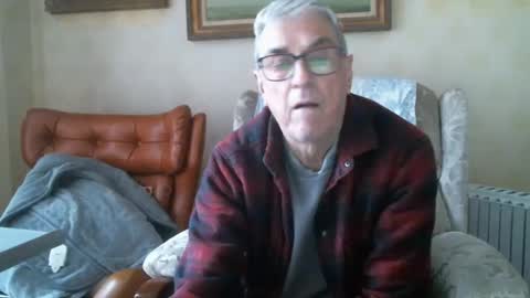 whitebriefs009 online show from January 3, 3:22 pm