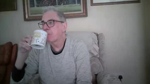 Snapshot of whitebriefs009 chatting on January 14, 9:37 am whitebriefs009 online show from January 14, 9:37 am